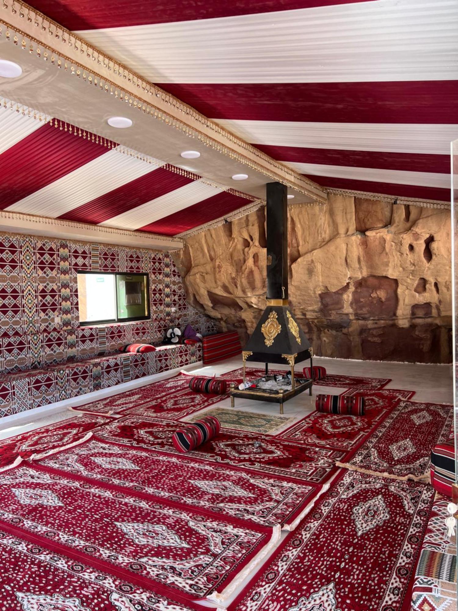 Abdullah Luxury Camp Apartment Wadi Rum Exterior photo